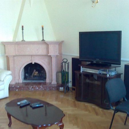 Pecherskie Lipki Hotel Kijów Zewnętrze zdjęcie
