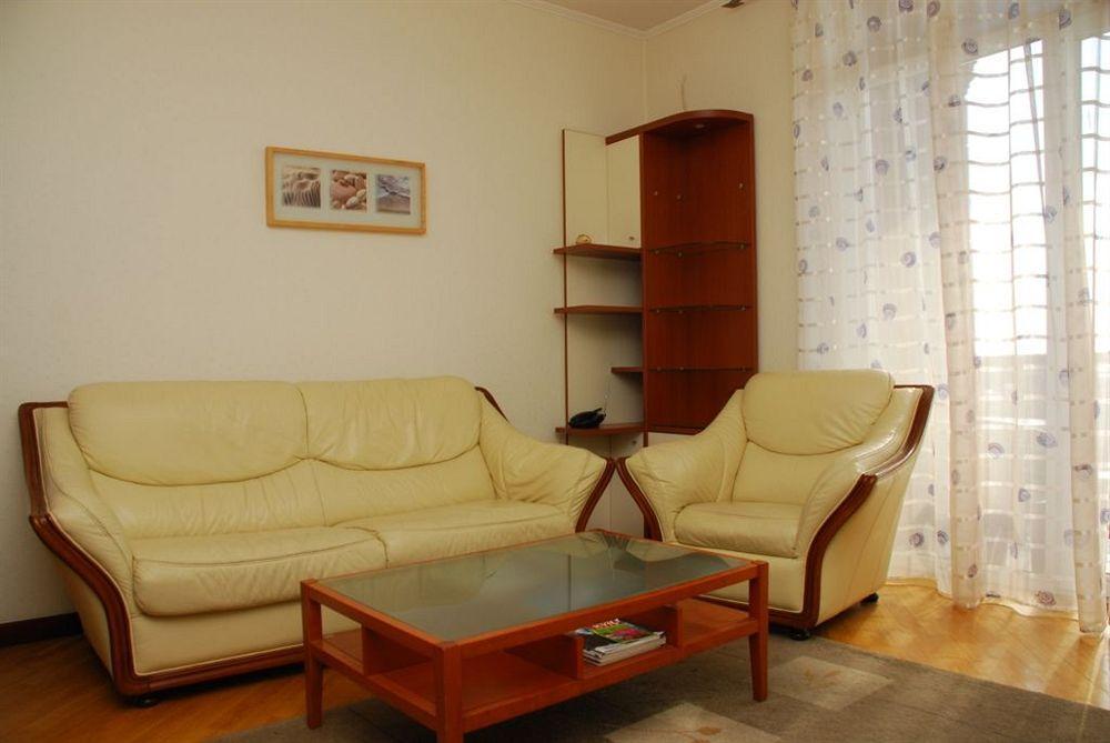 Pecherskie Lipki Hotel Kijów Zewnętrze zdjęcie