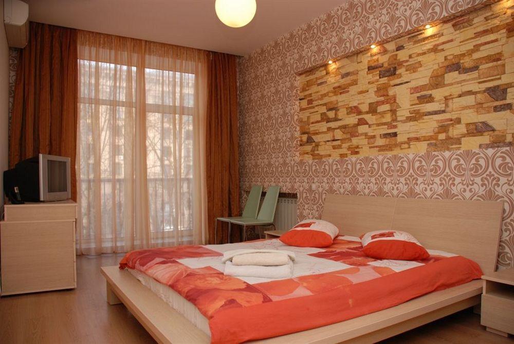 Pecherskie Lipki Hotel Kijów Zewnętrze zdjęcie