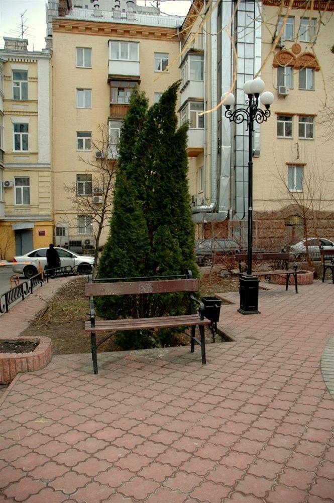 Pecherskie Lipki Hotel Kijów Zewnętrze zdjęcie