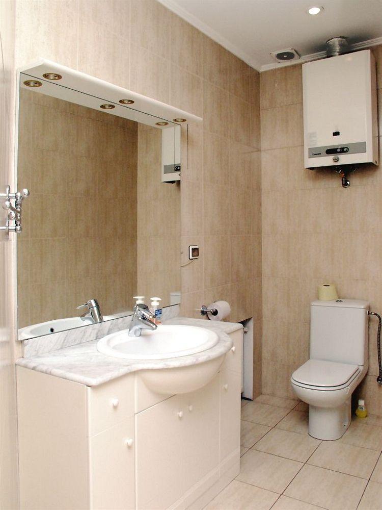 Pecherskie Lipki Hotel Kijów Zewnętrze zdjęcie